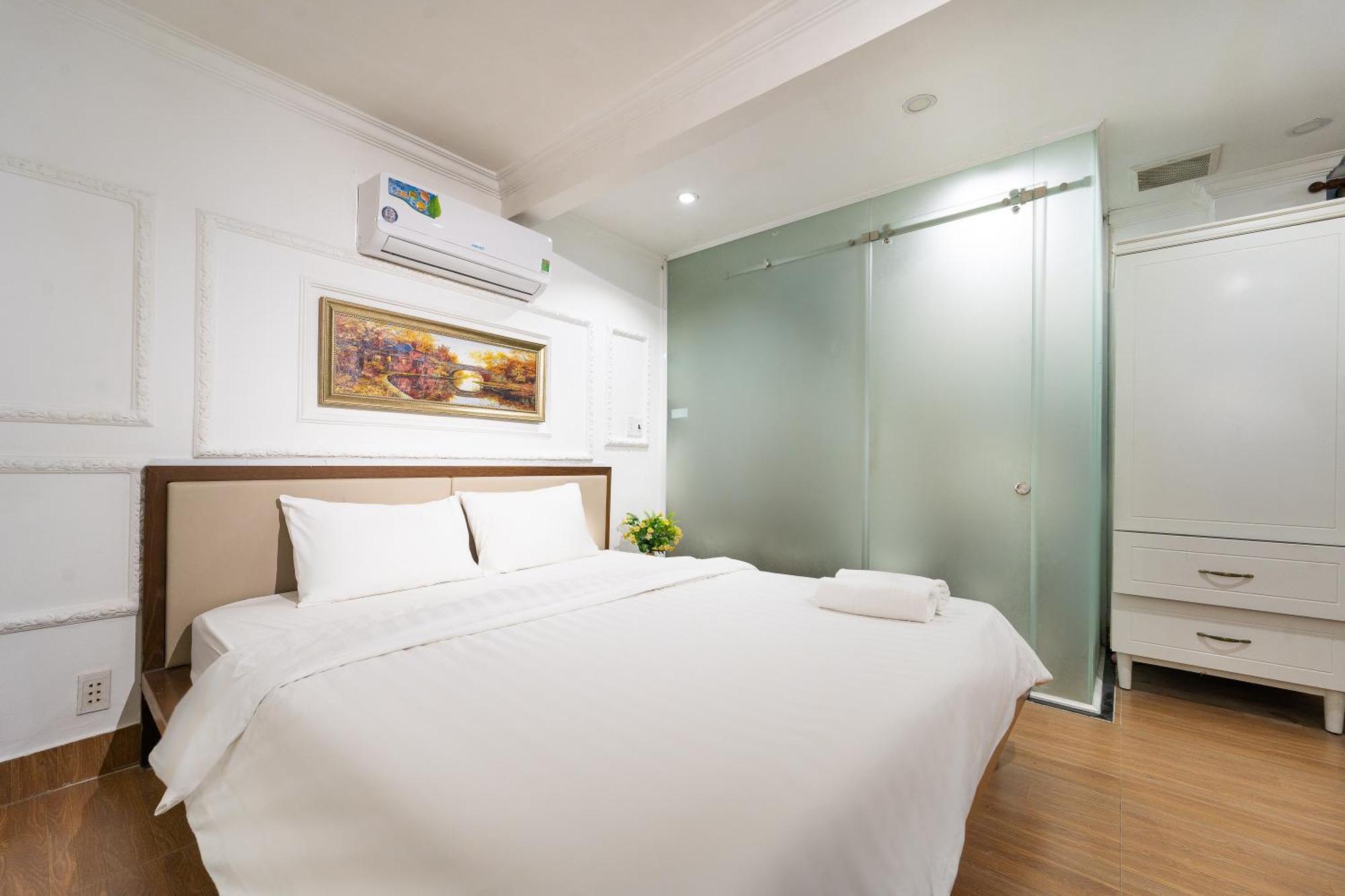 Gin House & Near Turtle 3* TP. Hồ Chí Minh